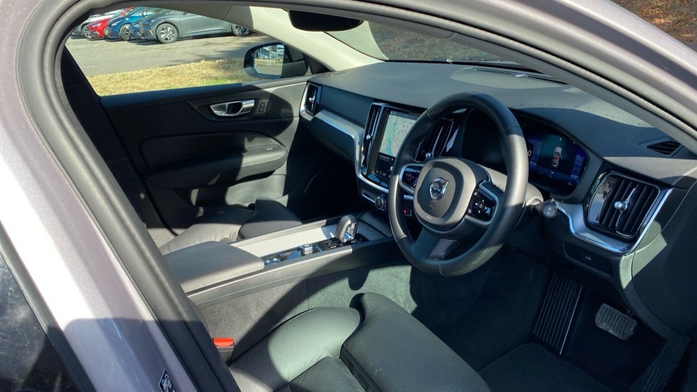 Volvo V60 Plus, B4 Mild Hybrid, Dark Silver #4