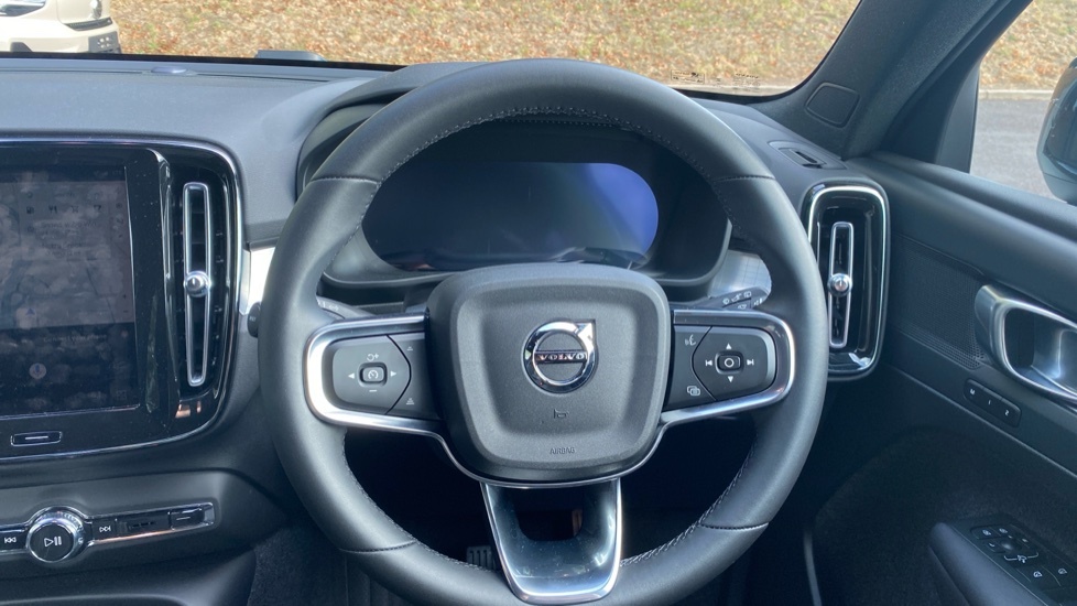 Volvo XC40 2.0 B3p Plus Dark White #10