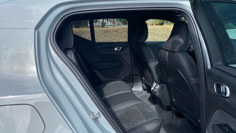 Volvo XC40 Plus, B3 Mild Hybrid, Dark Grey #6