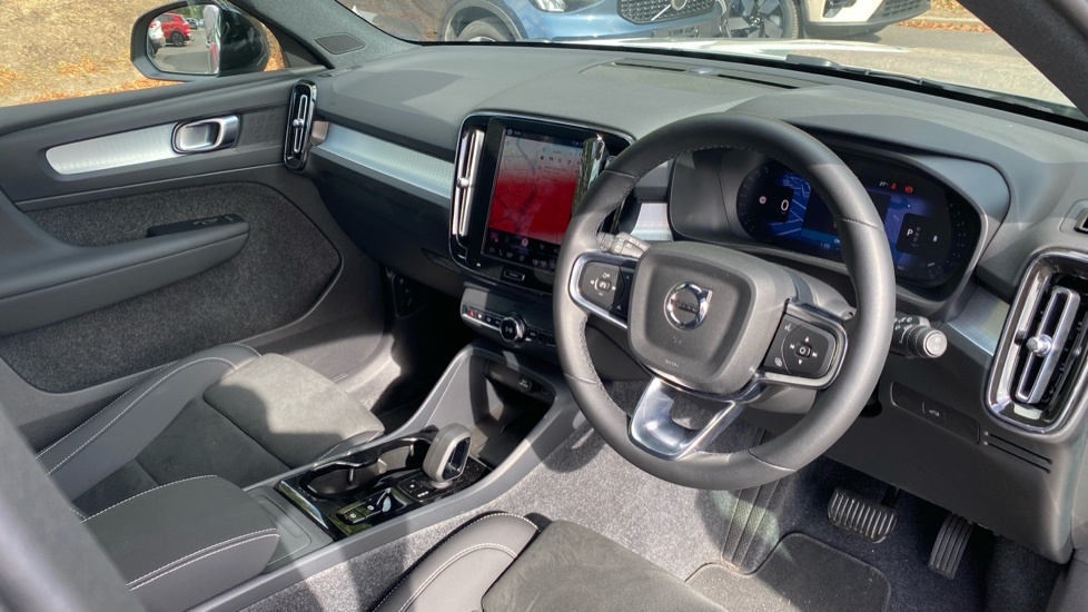 Volvo XC40 Plus, B3 Mild Hybrid, Dark Grey #4