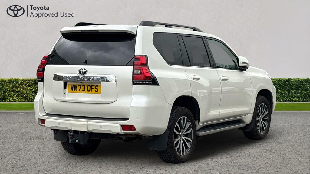 Toyota Land Cruiser 2.8D Invincible 4Wd Euro 6 Ss 7 Seat White #2