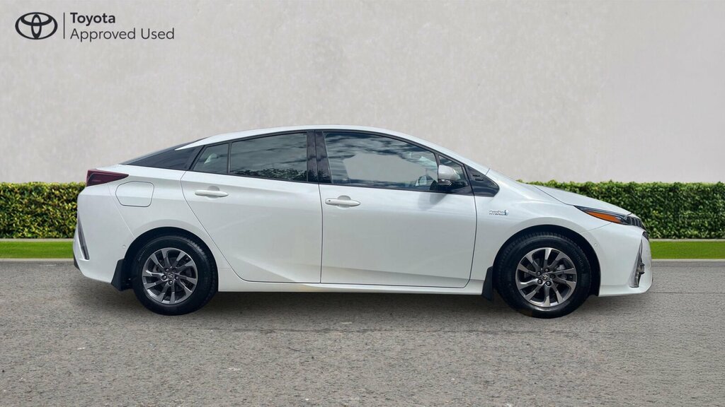 Toyota Prius Vvt-i Active Red #25