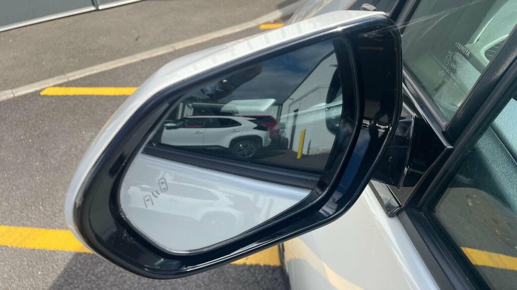 Toyota Prius Vvt-i Active Red #40