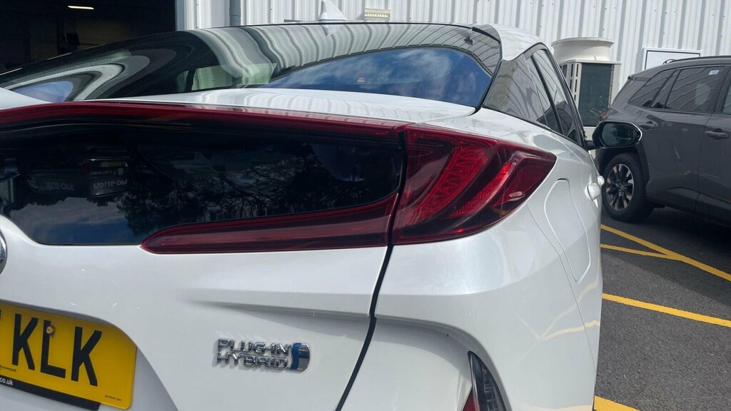 Toyota Prius Vvt-i Active Red #22