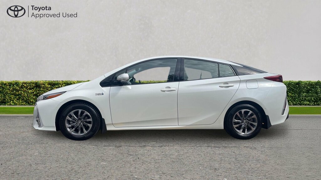 Toyota Prius Vvt-i Active Red #26
