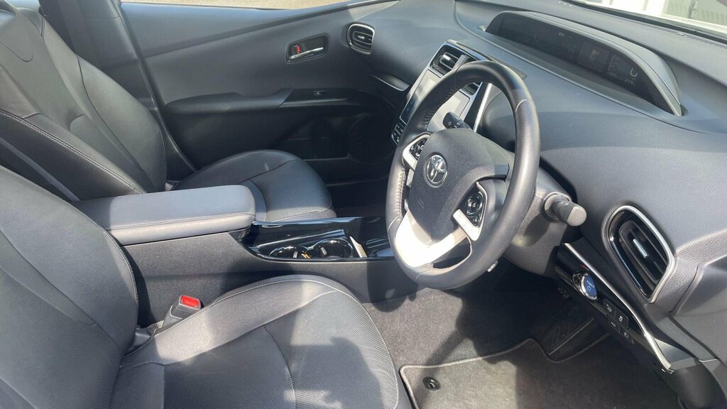 Toyota Prius Vvt-i Active Red #12