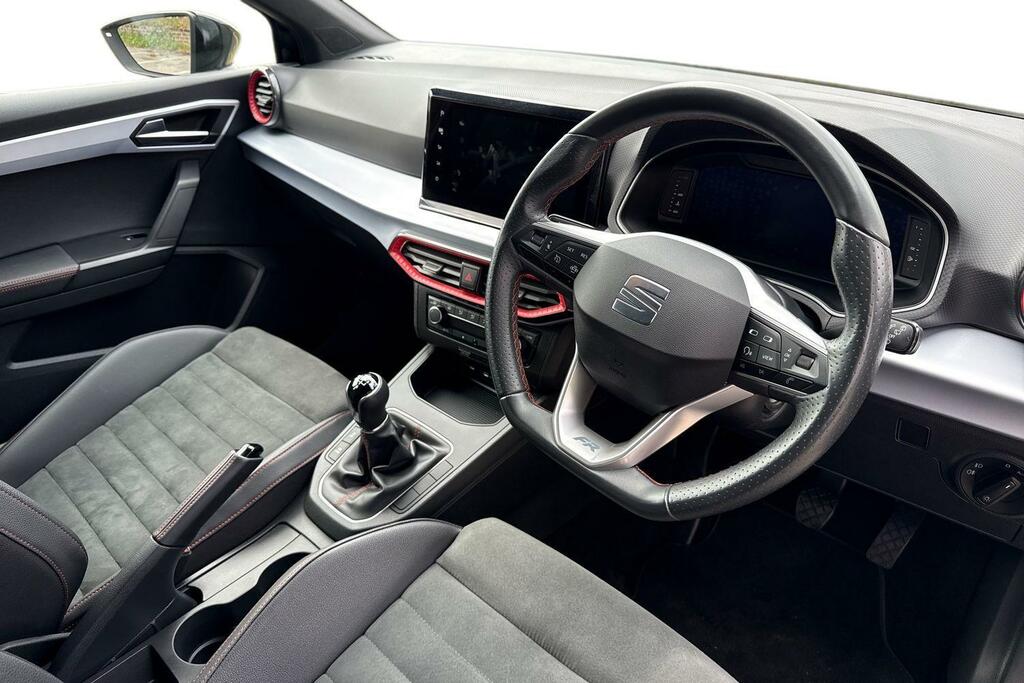 Seat Ibiza 1.0 Tsi 95 Fr Sport Black #6