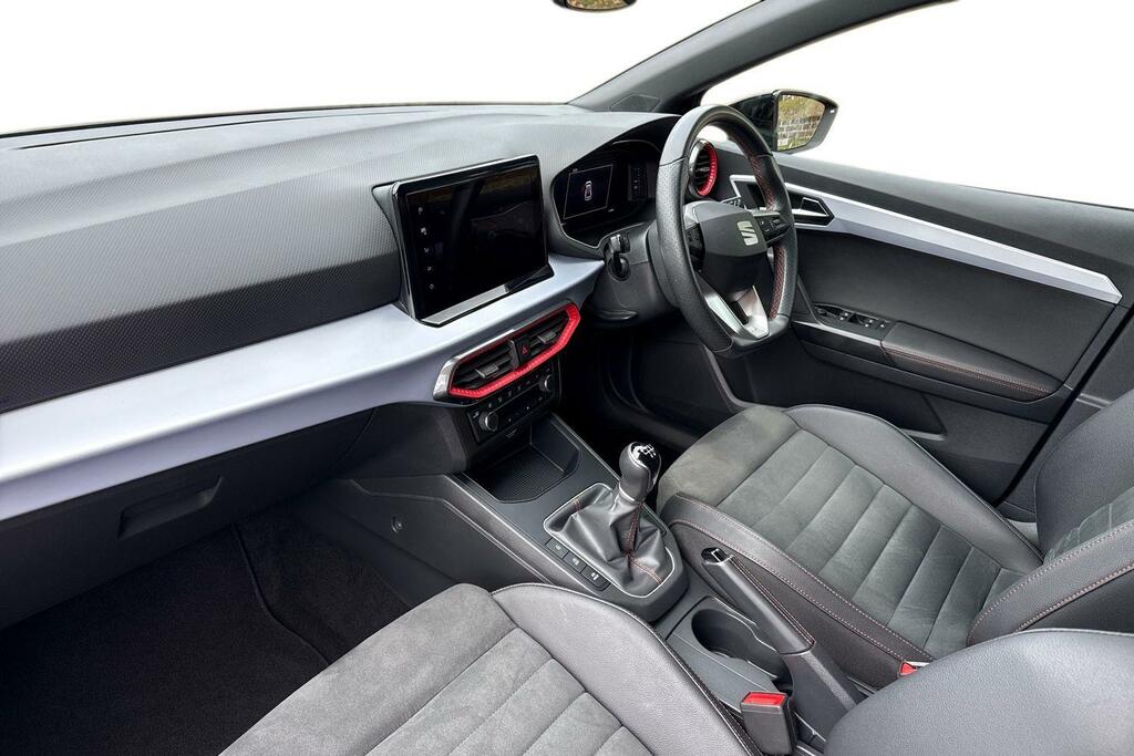Seat Ibiza 1.0 Tsi 95 Fr Sport Black #2