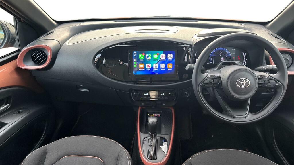 Toyota Aygo X 1.5H 49Kwh Design Cvt Euro 6 Ss  #6