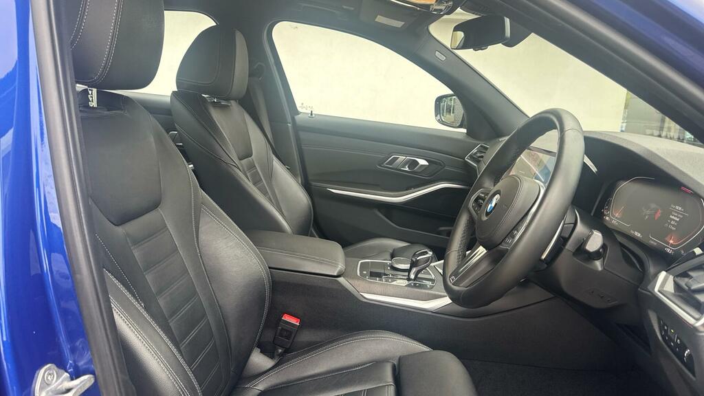 BMW 3 Series 320I M Sport White #11