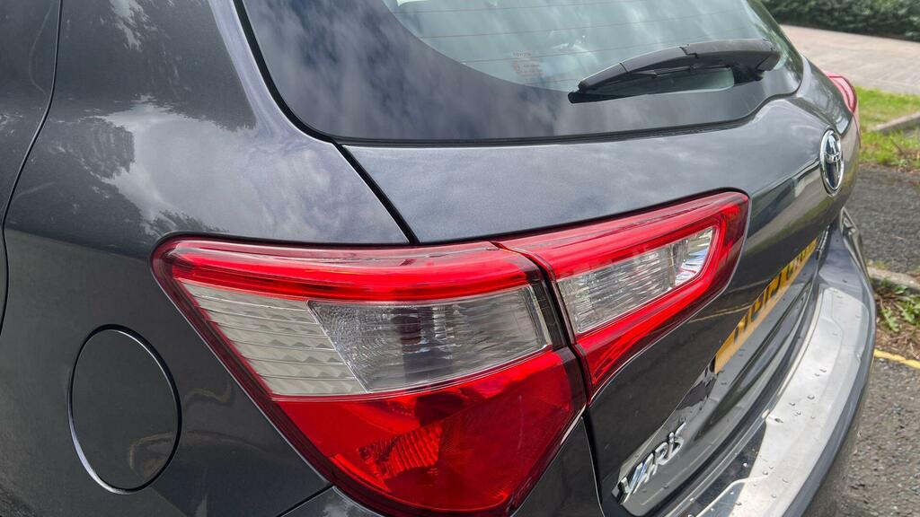 Toyota Yaris 1.5L Icon Tech Brown #21