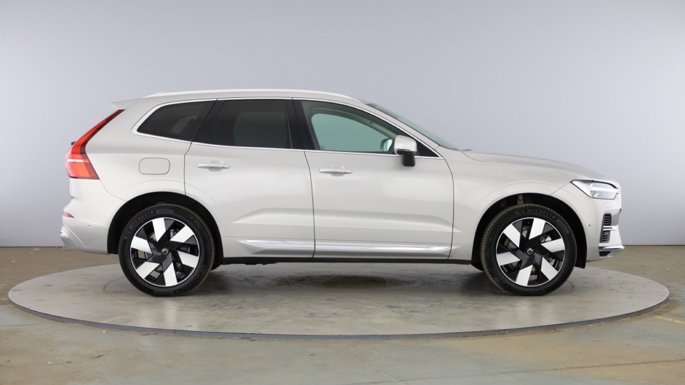 Volvo XC60 Ultra, T8 Awd Plug-in Hybrid, Bri Silver #2