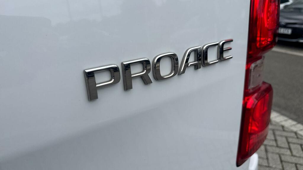 Toyota PROACE 2.0D Icon Medium Panel Van 6Dr Mwb E White #34