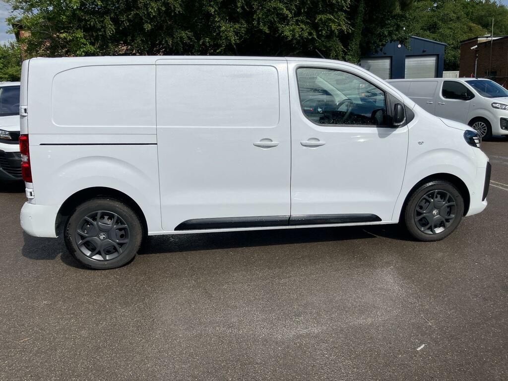 Vauxhall Vivaro 2.0 Turbo D Pro Swb Euro 6 6Dr White #3
