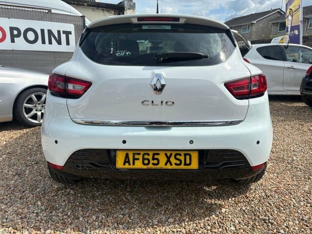 Renault Clio 2015 1.2 16V Dynamique Nav Hatchback Ma White #4