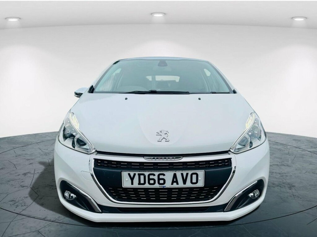 Peugeot 208 1.2 Puretech Allure Euro 6 White #2
