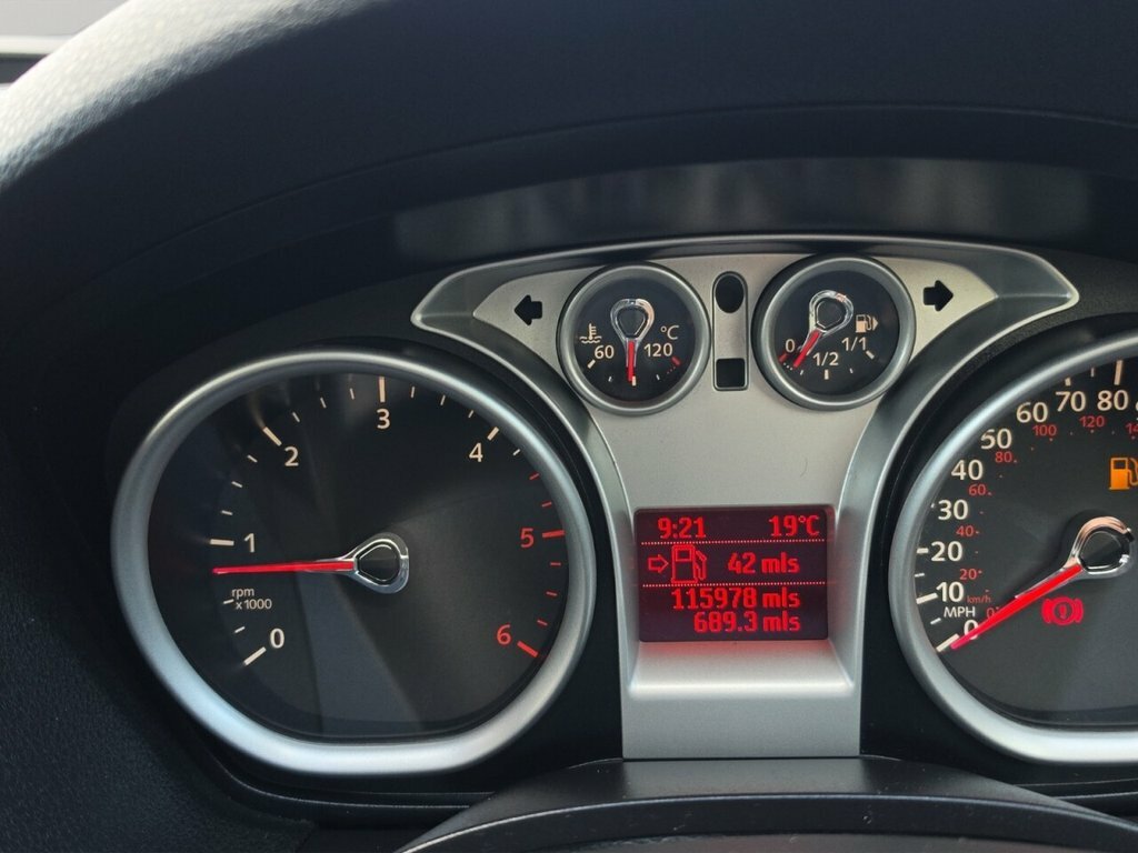 Ford Kuga  Black #18