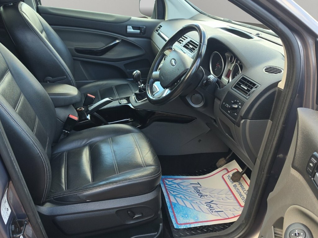 Ford Kuga  Black #8