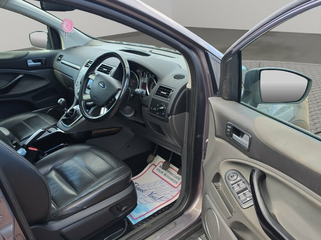 Ford Kuga  Black #43