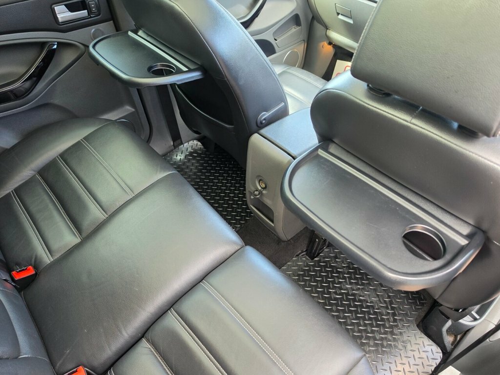 Ford Kuga  Black #30