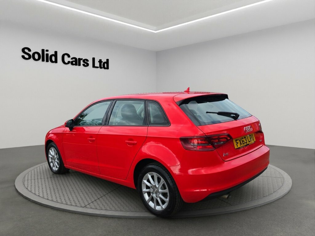 Audi A3 2.0 Tdi S Line Final Edition Red #4