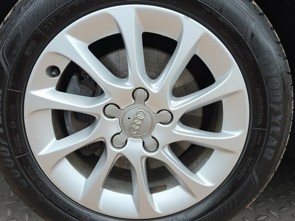 Audi A3 2.0 Tdi S Line Final Edition Red #17