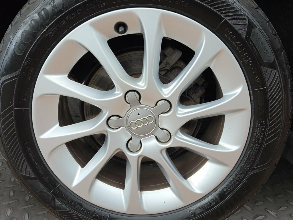 Audi A3 2.0 Tdi S Line Final Edition Red #19