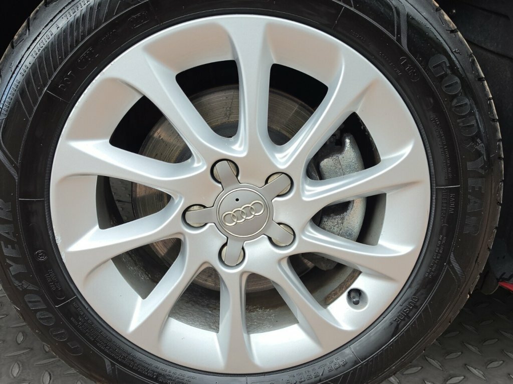 Audi A3 2.0 Tdi S Line Final Edition Red #20