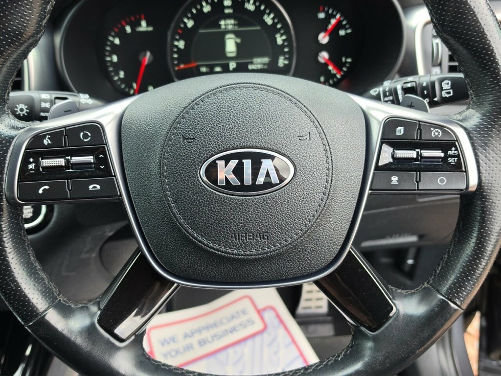 Kia Sorento Suv White #9