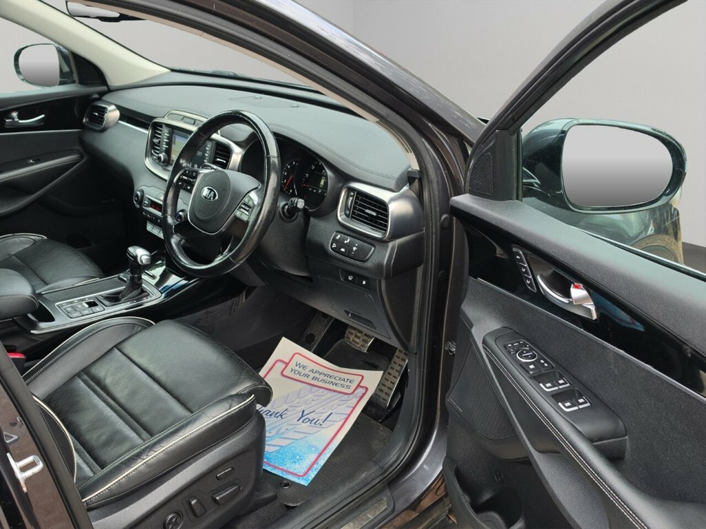 Kia Sorento Suv White #51