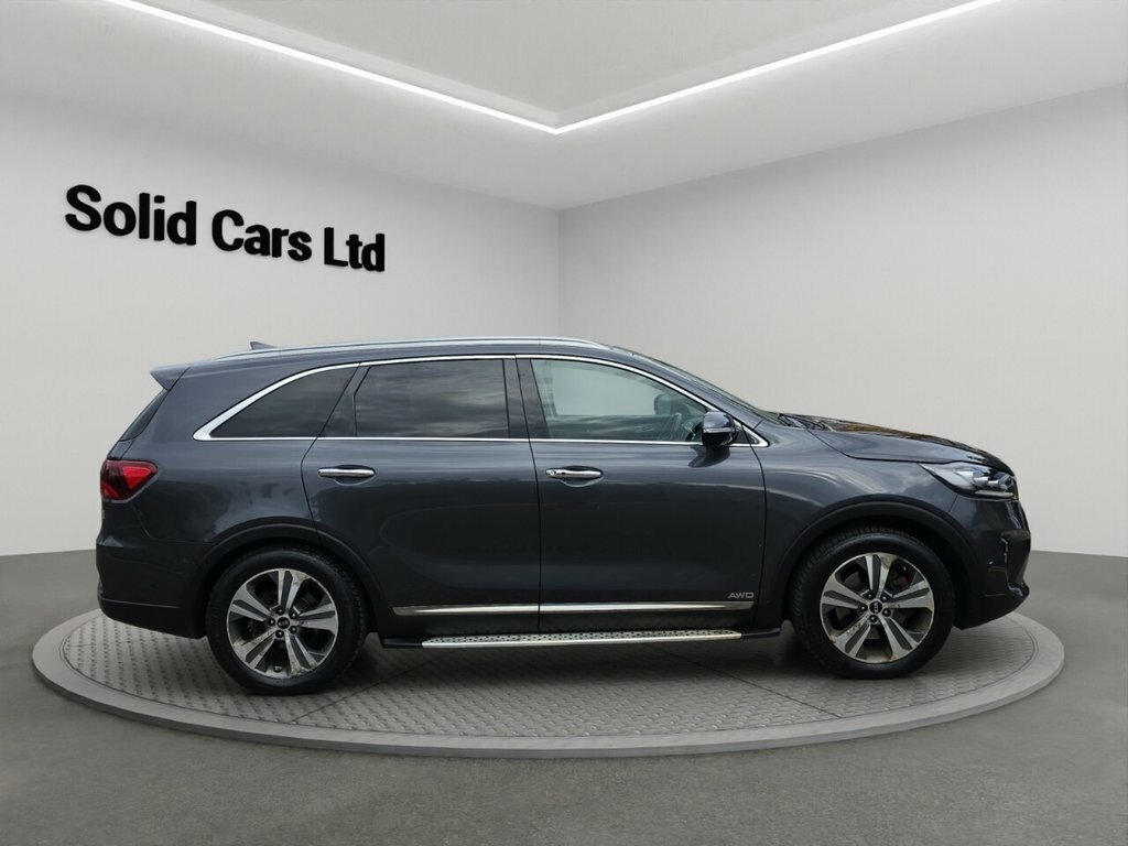 Kia Sorento Suv Grey #3