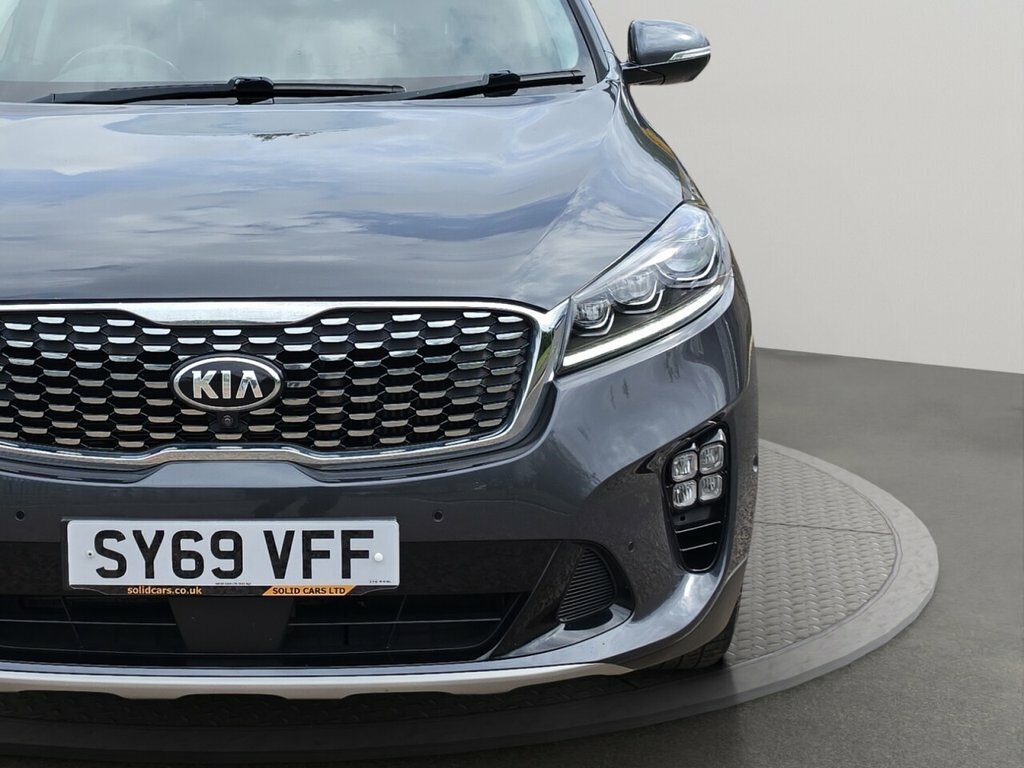 Kia Sorento Suv White #28