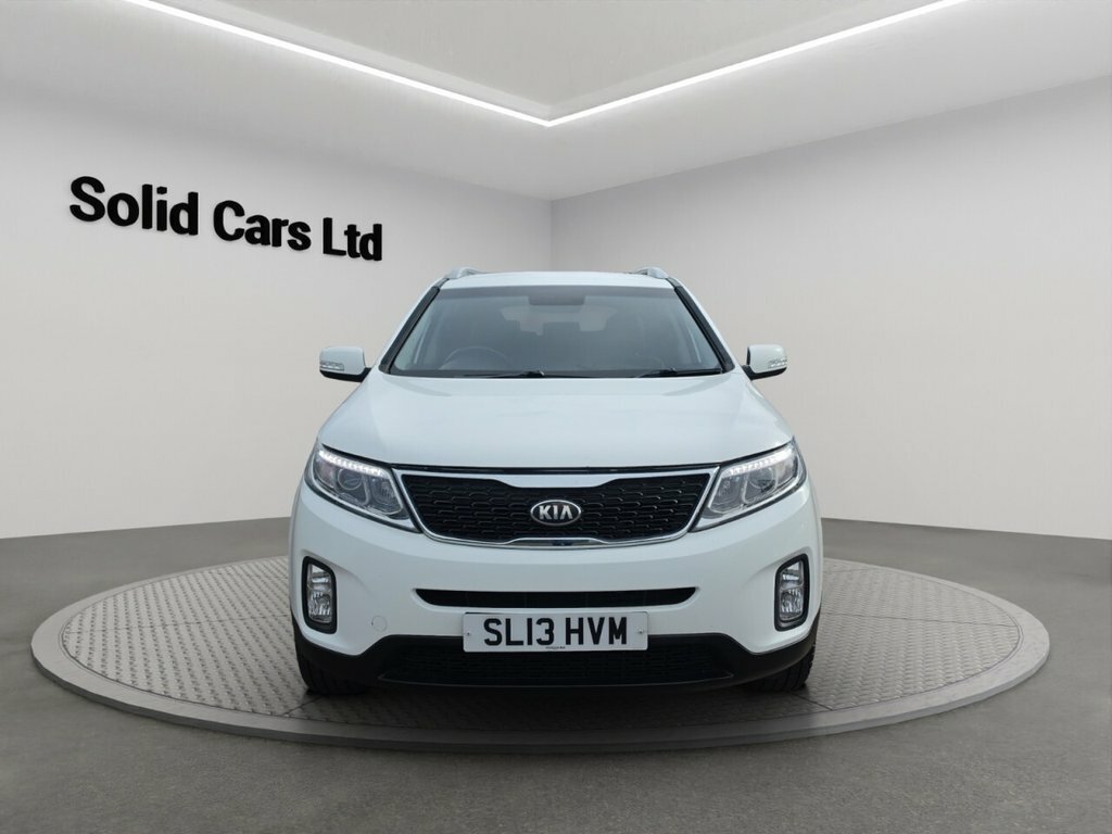 Kia Sorento Suv White #2