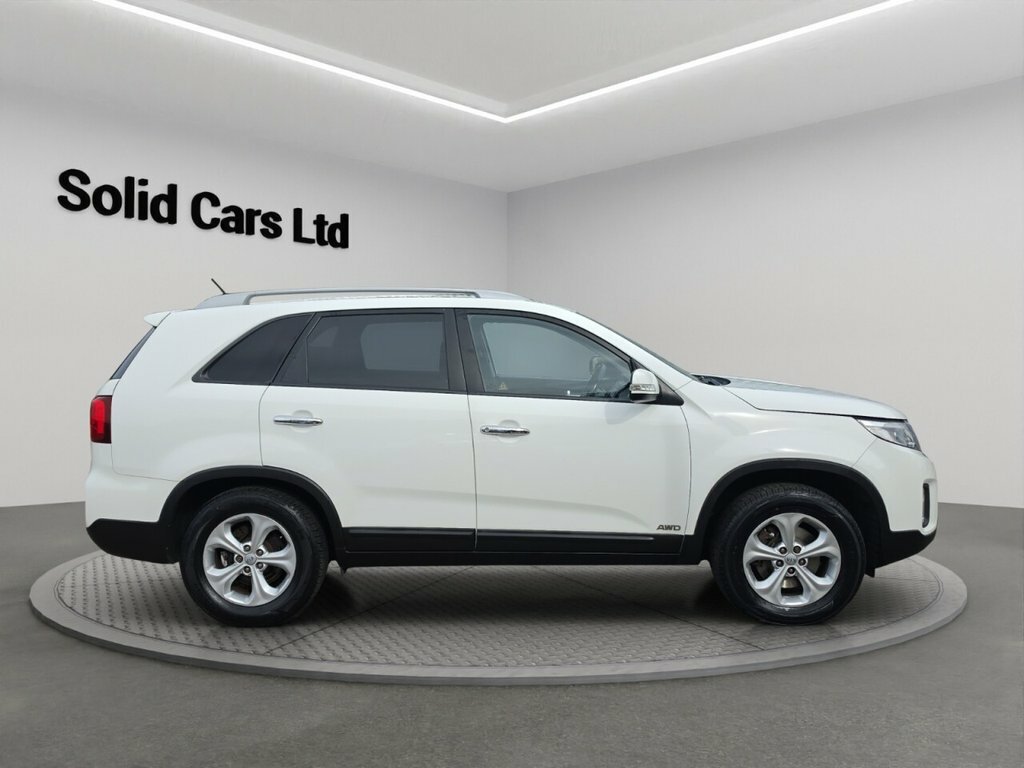 Kia Sorento Suv White #5