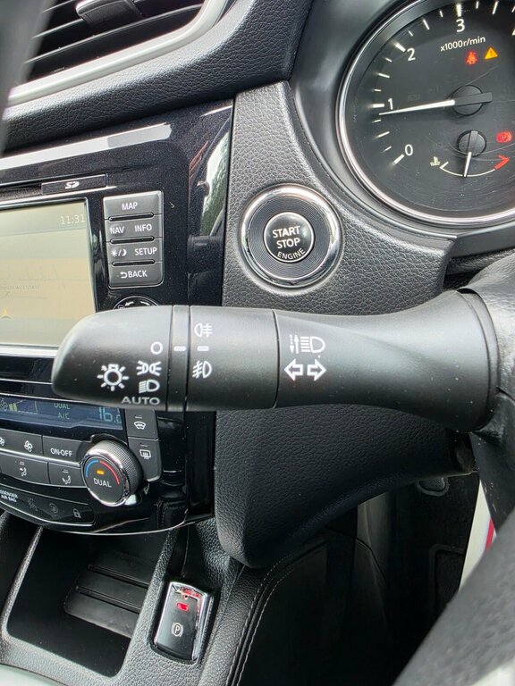 Nissan Qashqai Dci Tekna 128 Silver #33