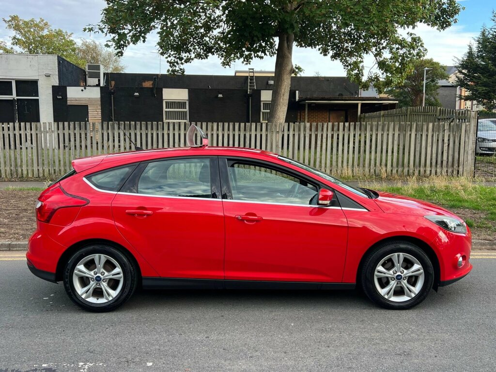 Ford Focus 1.6 Zetec Red #7