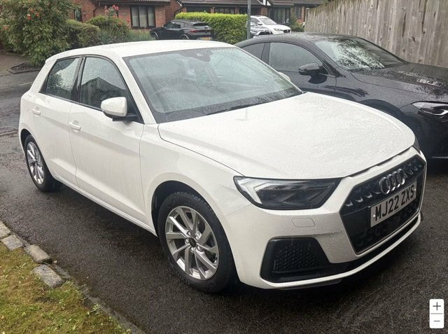 Audi A1 1.0 Tfsi 25 Sport Sportback Euro White #4