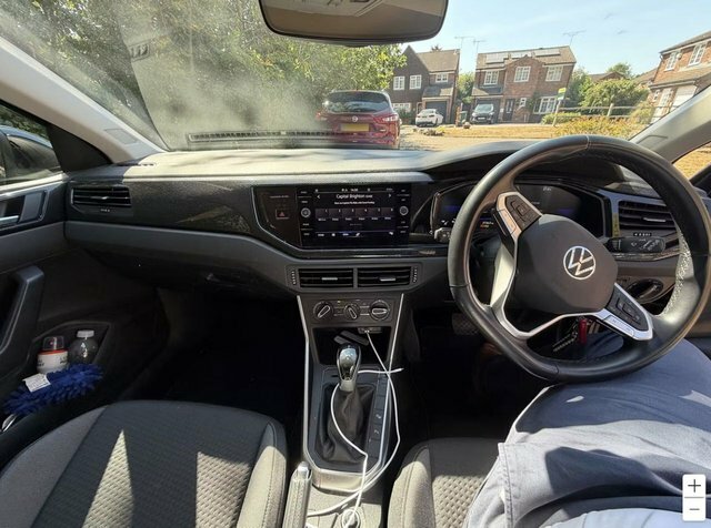 Volkswagen Taigo 1.0 Tsi Life Suv Dsg Euro 6 S S 110 Black #2