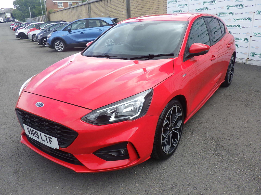 Ford Focus St-line X VN19LTF Red #5