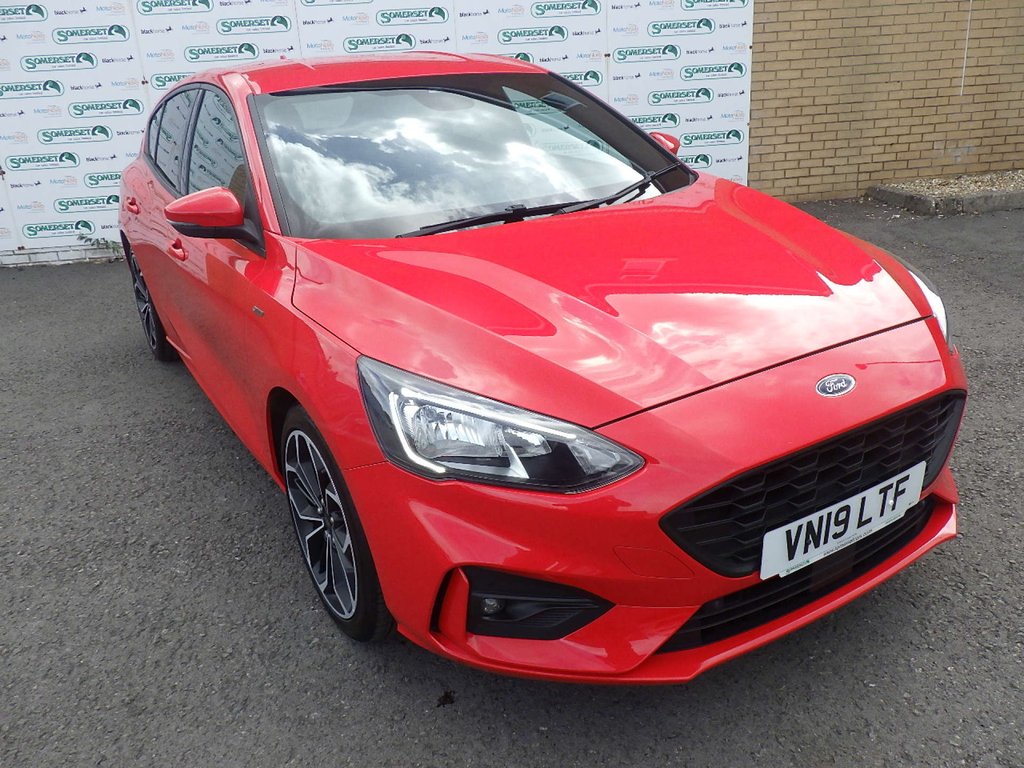 Ford Focus St-line X VN19LTF Red #2