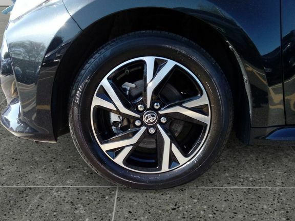 Toyota Yaris Excel Blue #18