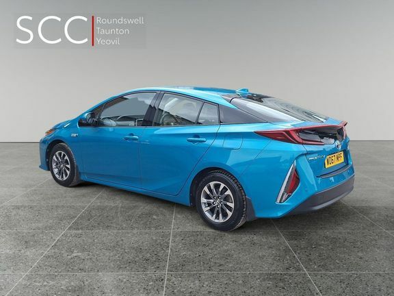 Toyota Prius Be Blue #4