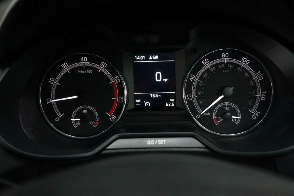 Skoda Octavia Vrs White #24