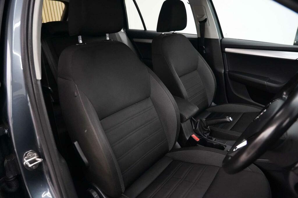 Skoda Octavia Vrs White #15