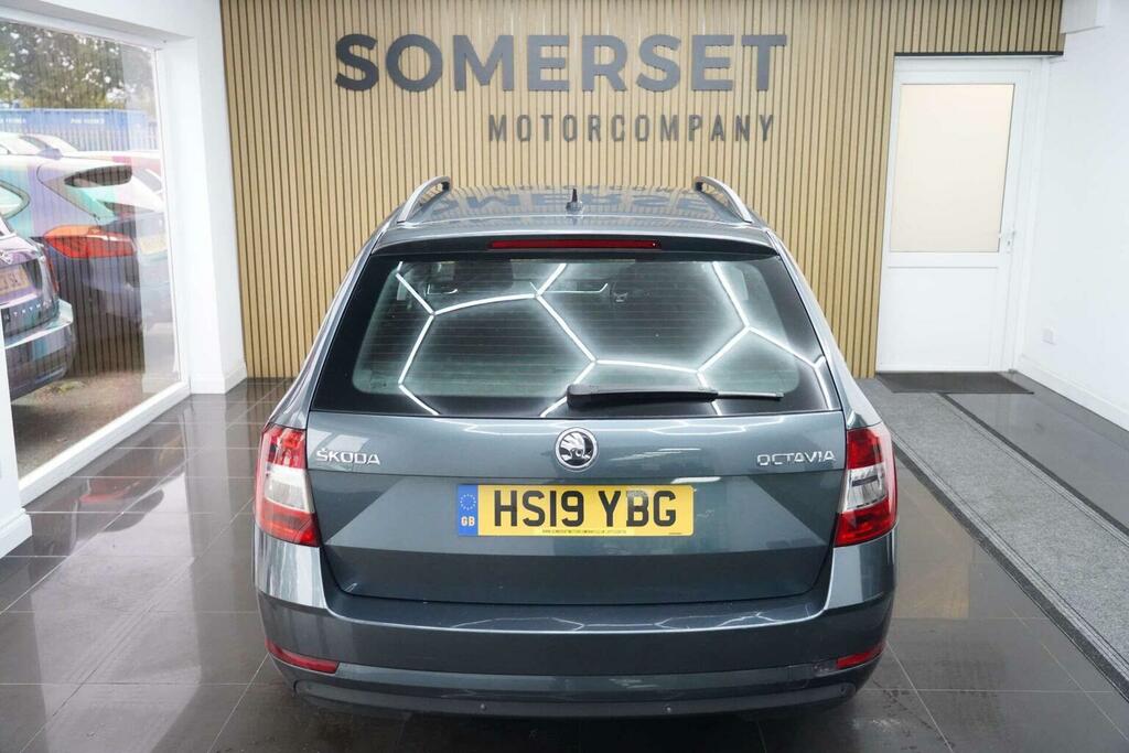 Skoda Octavia Vrs White #41