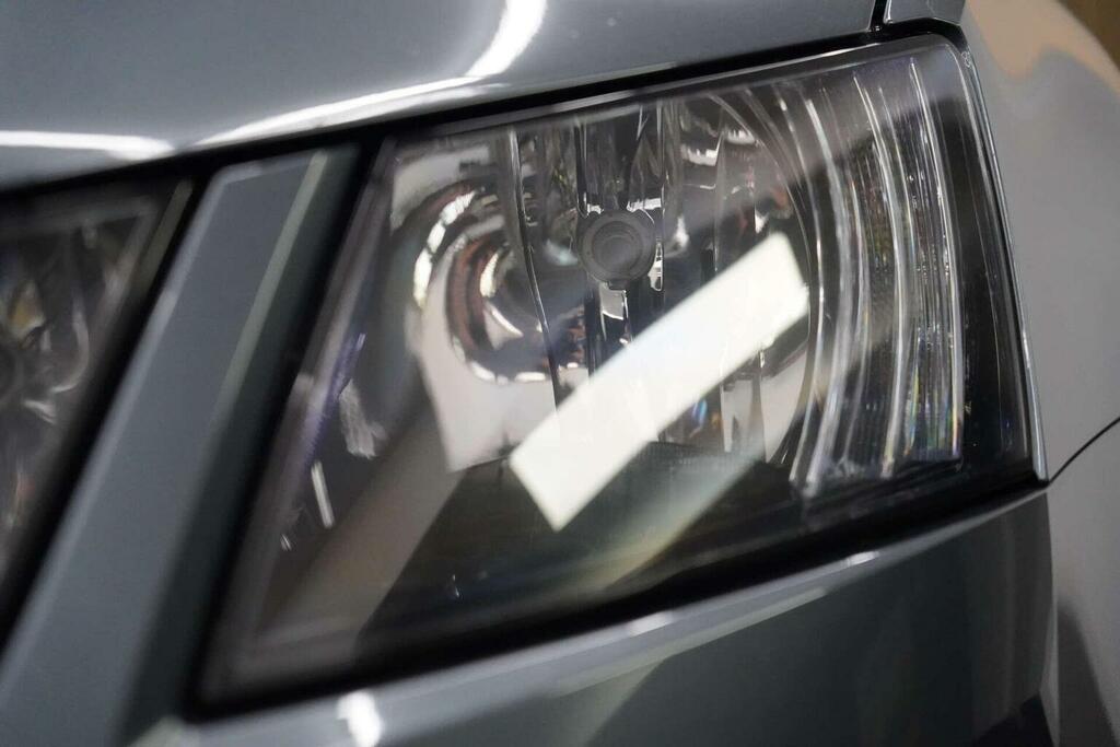 Skoda Octavia Vrs White #9