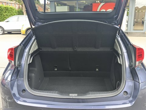 Honda Civic Se Plus-t White #10