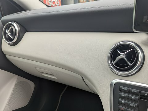 Mercedes-Benz A Class A200 Executive Amg Line White #25