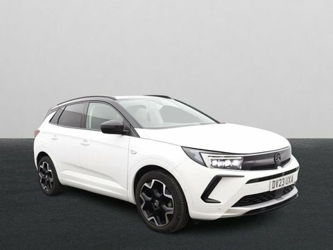 Vauxhall Grandland Ultimate White