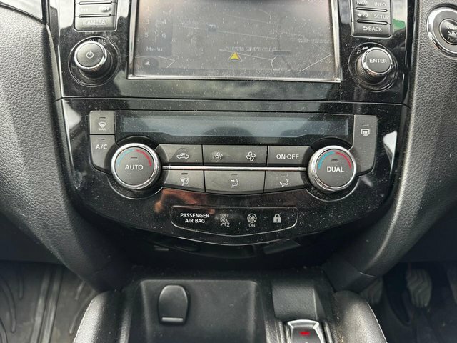 Nissan Qashqai 1.2L Tekna Black #23